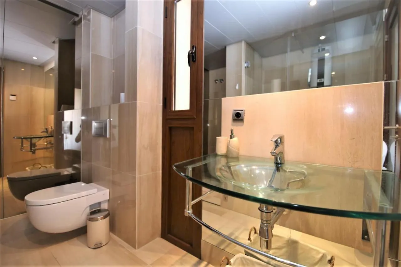 Estepona East Apartment Mia
